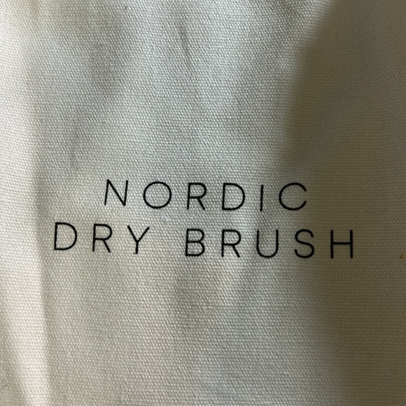 Bushbalm Nordic Dry Brush - Picture 3 of 5
